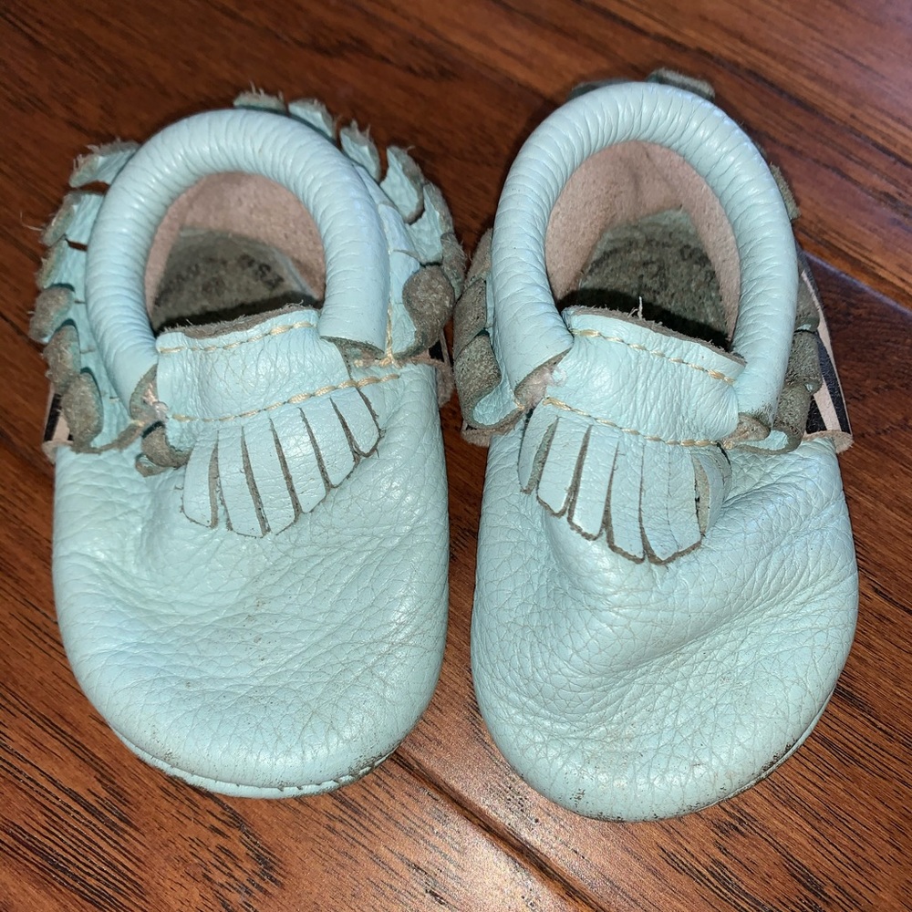Freshly Picked moccs sz 3